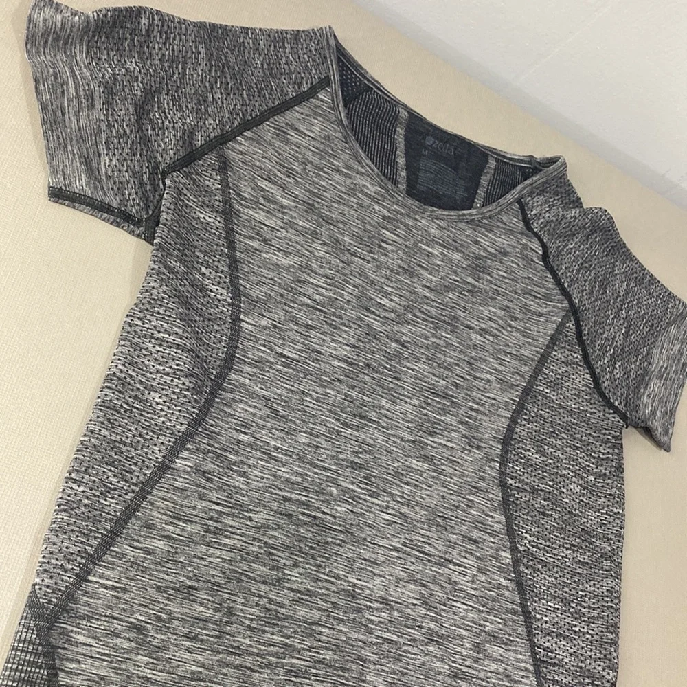 Zella Seamless Performance T-Shirt - Picture 3 of 8